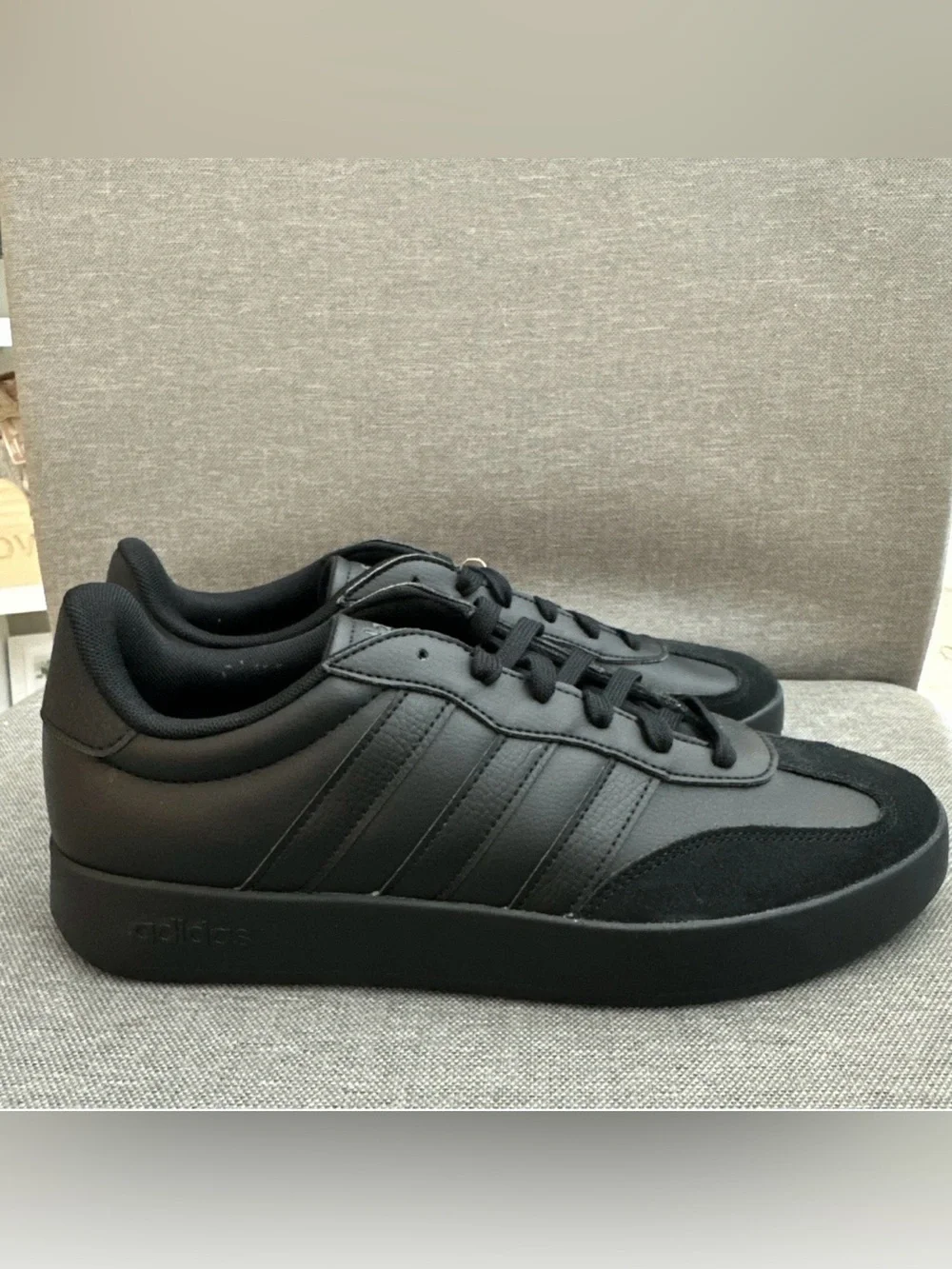 Adidas Barreda Sportswear Men’s Shoes Size 11.5 Black Low Top Sneakers NIB